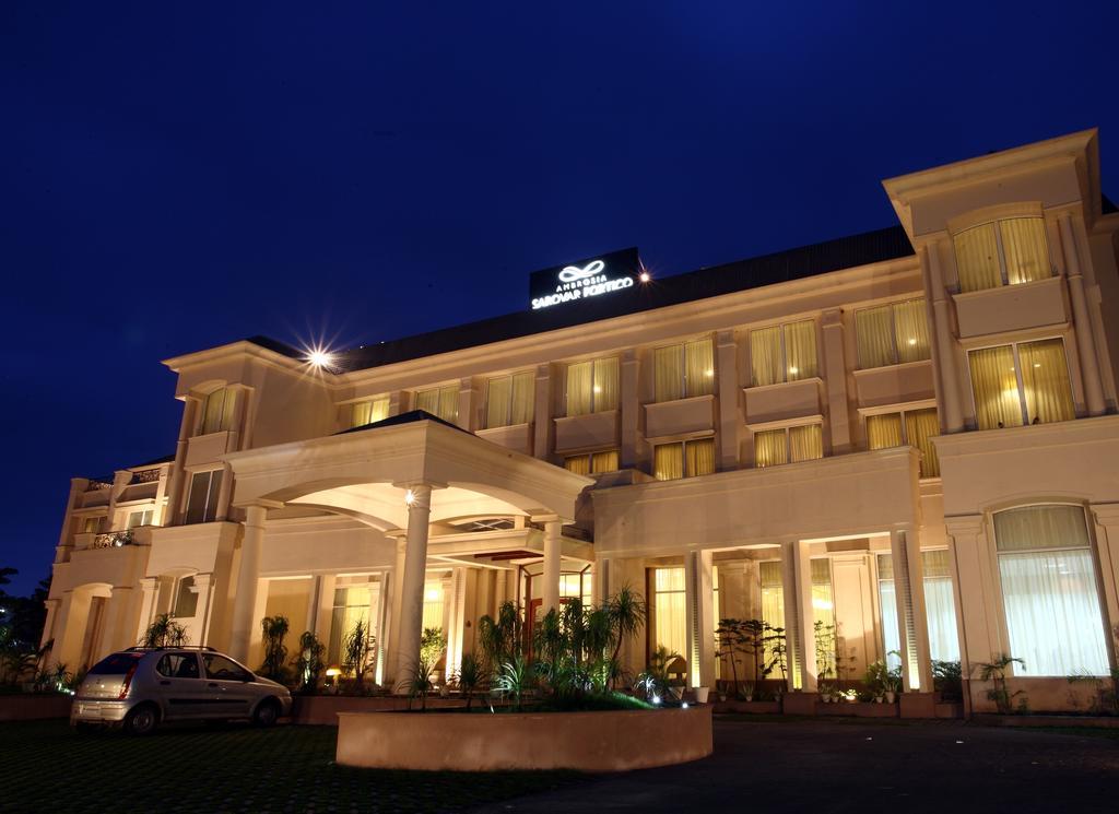 Ambrosia Sarovar Portico Haridwār Exteriér fotografie